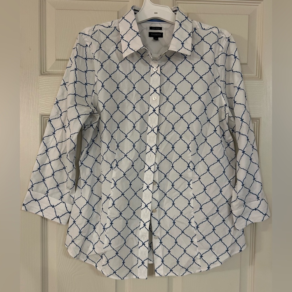 Talbots wrinkle resistant button down Size 10